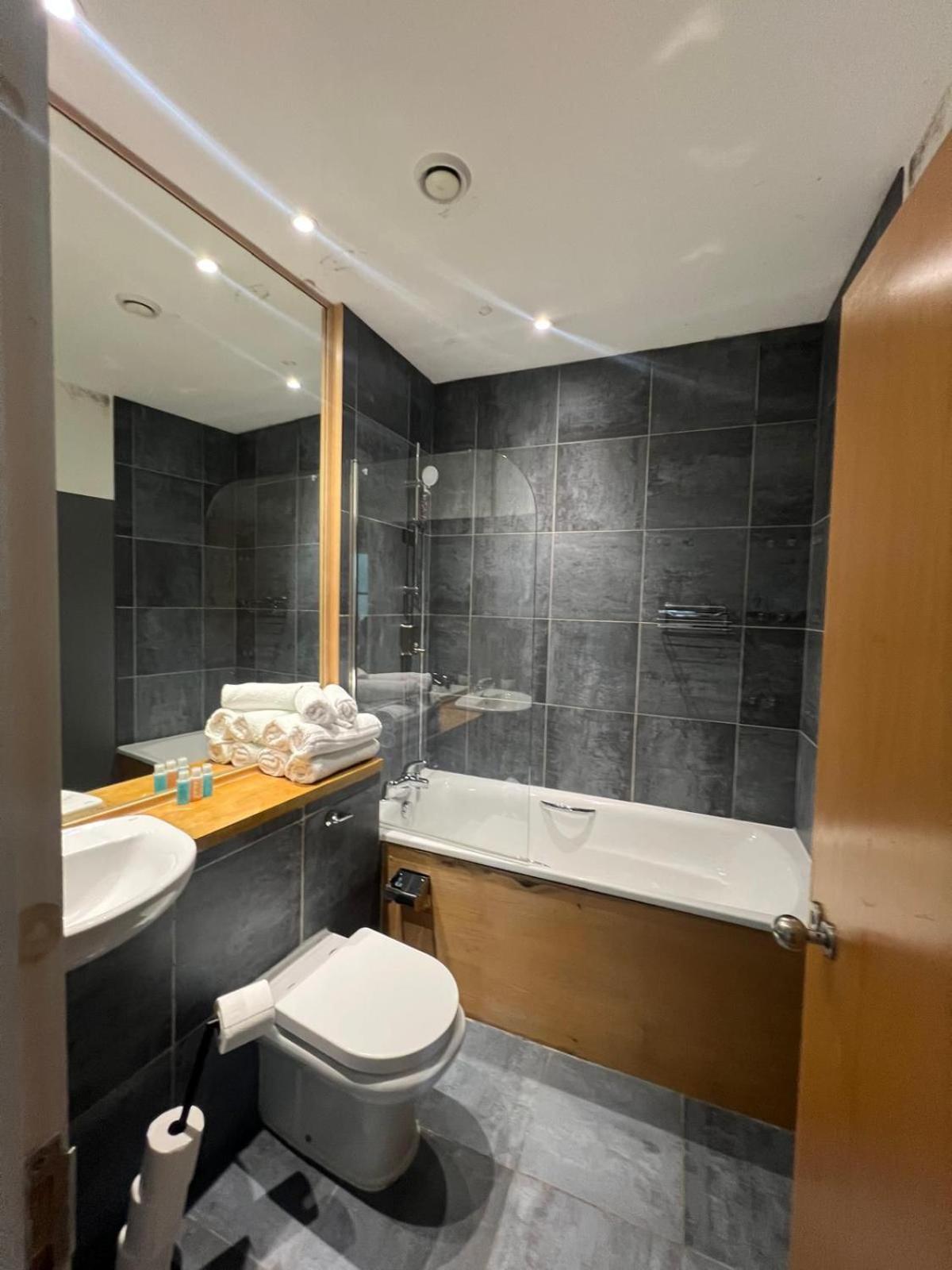 Super Prime City Centre Modern 3 Bed Apartment Liverpool Ngoại thất bức ảnh